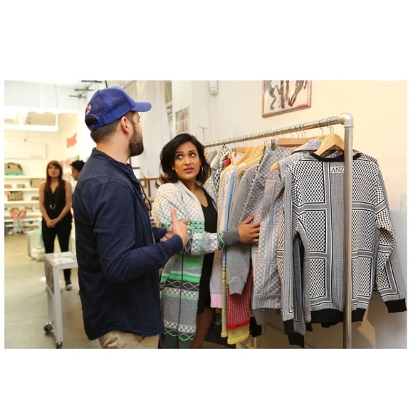 Anz Retoro Monochrome Crew Neck Sweater In Black with White Size S NWOT - Picture 11 of 11